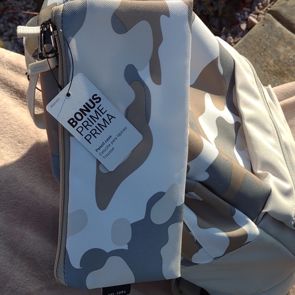 ๐CASE LOGIC Commence Concrete Camo Backpack w/ Pencil Case - Picture 16 of 16